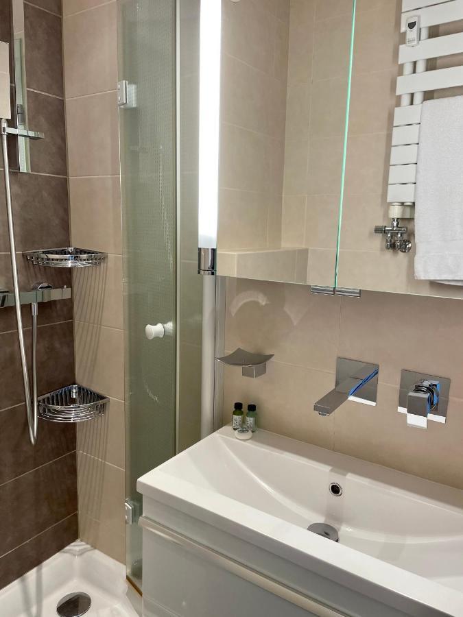 Chambre idéalement située à 50m de la Croisette Cannes Exterior foto